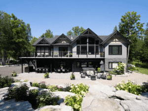 Private Home, Central Ontario, Canada - Photo by Brad McFarlane Construction Inc.